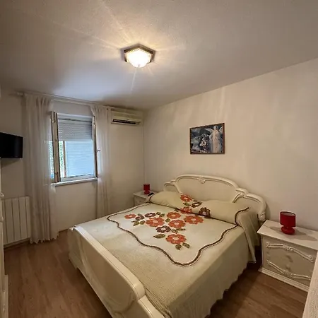 Vanda I Vlado Apartment