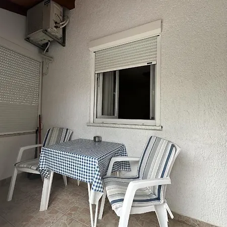 Apartment Vanda I Vlado Porec