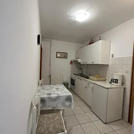 Vanda I Vlado Apartment *