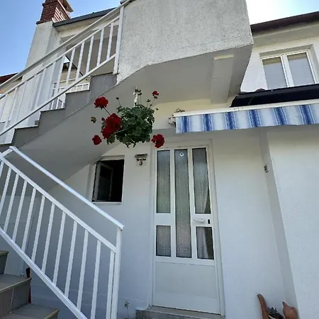 Vanda I Vlado Apartment Porec